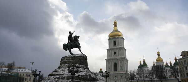 Площадь Богдана Хмельницкого в Киеве зимой - Sputnik Литва