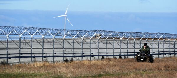 В Крыму построили заграждение на границе с Украиной, архивное фото - Sputnik Литва