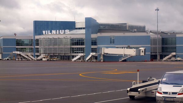 Вильнюс аэропорт, вид пассажирского терминала, архивное фото - Sputnik Литва