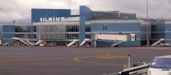 Вильнюс аэропорт, вид пассажирского терминала, архивное фото - Sputnik Литва