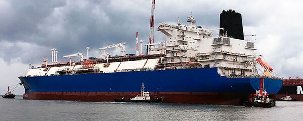 Плавучая платформа для перевода СПГ в газообразное состояние (регазификацию) Маршал Василевский Плавучая платформа для перевода СПГ в газообразное состояние (регазификацию) Маршал Василевский - Sputnik Lietuva