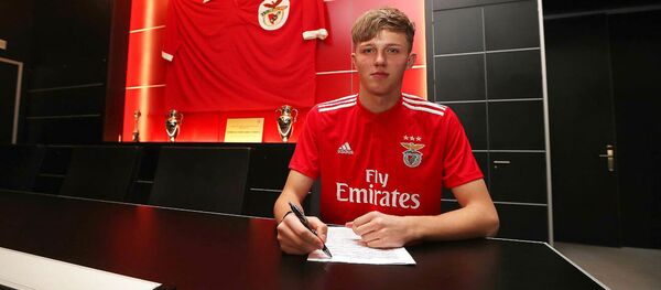 Литовский полузащитник Вилюс Армалас Литовский полузащитник Вилюс Армалас - Sputnik Литва