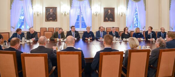 Президент Литовской Республики Даля Грибаускайте встретилась с участниками Снежной встречи - Sputnik Литва