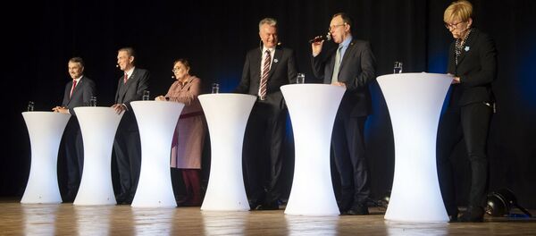 Первые дебаты кандидатов в президенты в Университете Витовта Великого - Sputnik Литва