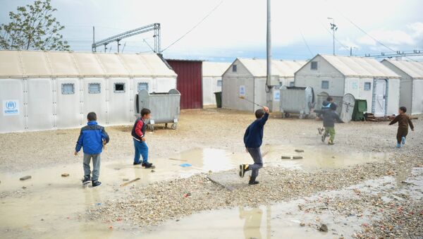 Лагерь беженцев Табановце в Македонии около македоно-сербской границы - Sputnik Lietuva