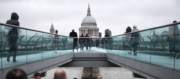 Мост тысячелетия в центре Лондона, 16 января 2019 года - Sputnik Литва