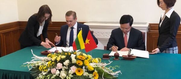 Readmisijos sutarties pasirašymas Readmisijos sutarties pasirašymas - Sputnik Lietuva