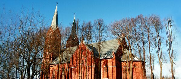 Католический церковь Св. Троицы в городе Юрбаркас, архивное фото - Sputnik Литва