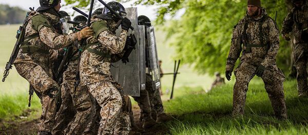 Солдаты латвийской армии во время учений Солдаты латвийской армии во время учений - Sputnik Литва