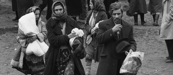 Жители цыганской слободы Жители цыганской слободы - Sputnik Литва