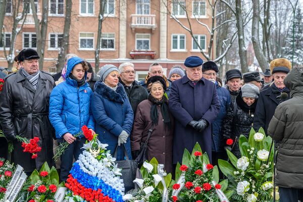 Удальцов принял участие в акции в честь освобождения Клайпеды от фашистов Удальцов принял участие в акции в честь освобождения Клайпеды от фашистов - Sputnik Литва