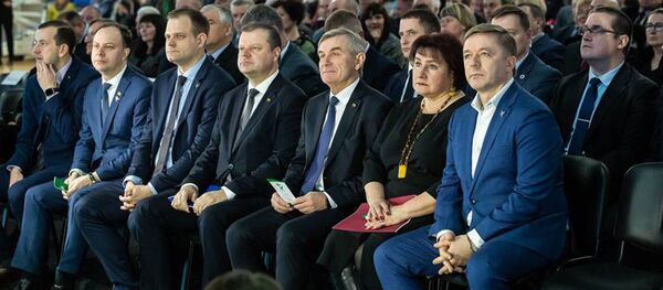 Члены правящей партии на съезде Союза крестьян и зеленых Литвы (СКЗЛ), архивное фото - Sputnik Литва