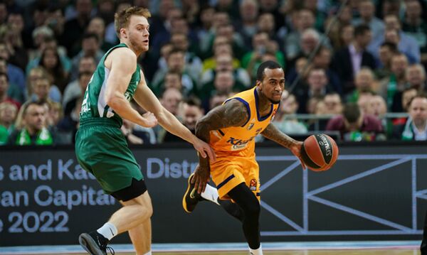 Химки Куртинайтиса справились с научным баскетболом Жальгириса - Sputnik Литва