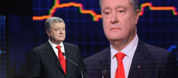 Президент Украины Петр Порошенко принял участие в ток-шоу Свобода слова на канале ICTV - Sputnik Литва