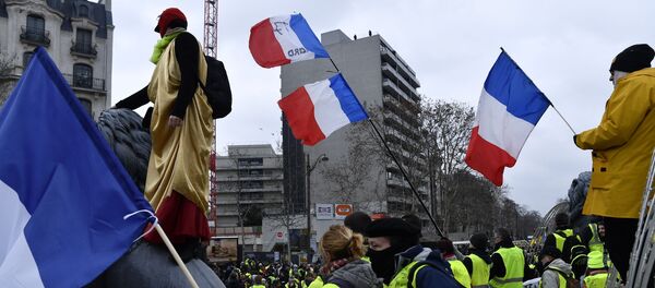 Акция протеста жёлтых жилетов во Франции Акция протеста жёлтых жилетов во Франции - Sputnik Lietuva