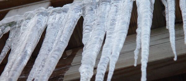 Сосульки, архивное фото Сосульки, архивное фото - Sputnik Литва