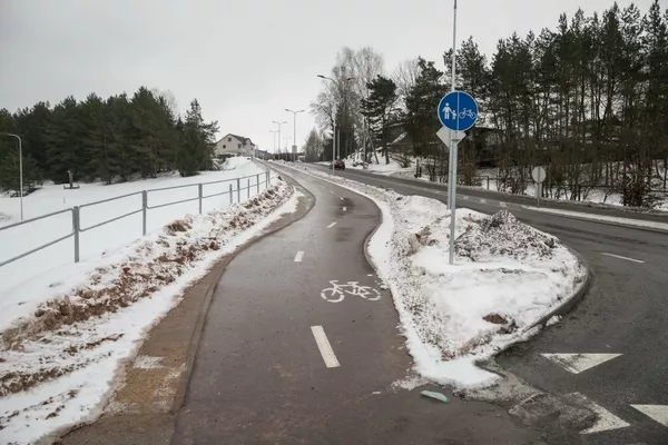 Vilniuje, Narbuto gatvėje, tiesiamas naujas dviračių takas