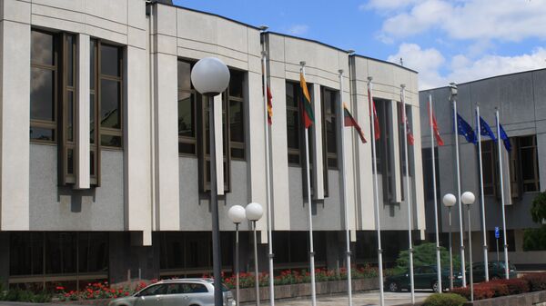 Правое крыло здания правительства Литвы - Sputnik Литва
