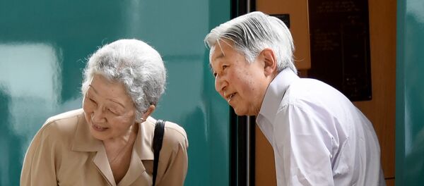 Император Японии Акихито с женой - Sputnik Литва