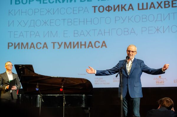 Вся наша жизнь – игра: в Москве прошла премьера фильма о Римасе Туминасе - Sputnik Литва