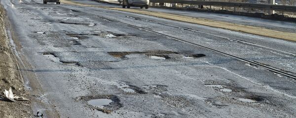 Ямы на дороге, архивное фото - Sputnik Литва