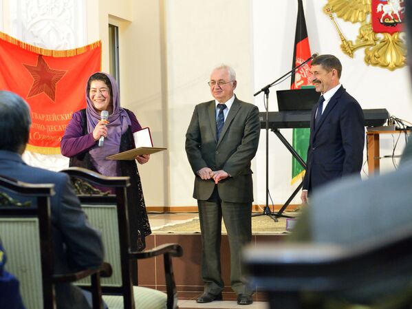 Награждение в посольстве РФ в Кабуле - Sputnik Литва