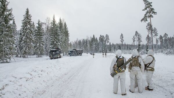 Эстонские солдаты на полигоне во время учений Зимний лагерь, архивное фото - Sputnik Литва