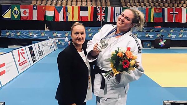 Санта Пакените в австрийском Оберварте завоевала серебро в весовой категории 78 кг - Sputnik Литва