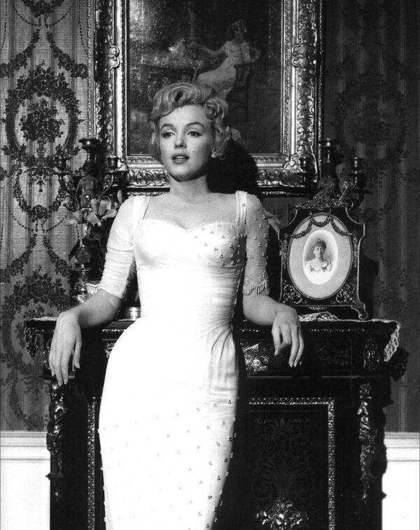 Мэрилин Монро во время съемки фильма Принц и танцовщица в 1957 году - Sputnik Литва