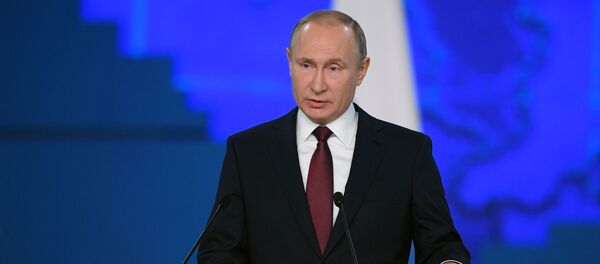 Ежегодное послание президента РФ В. Путина Федеральному собранию - Sputnik Литва