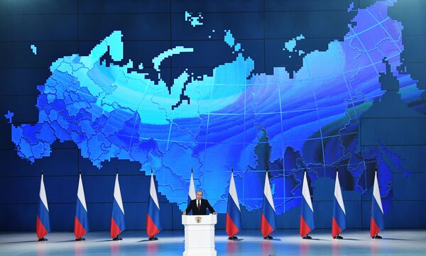 Как запуск первого спутника: Путин рассказал о новейших вооружениях в РФ Как запуск первого спутника: Путин рассказал о новейших вооружениях в РФ - Sputnik Литва