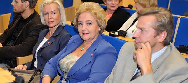 Вдова бывшего президента Литвы Альгирдаса Бразаускаса - Кристина Бразаускене (в центре), архивное фото Вдова бывшего президента Литвы Альгирдаса Бразаускаса - Кристина Бразаускене (в центре), архивное фото - Sputnik Lietuva