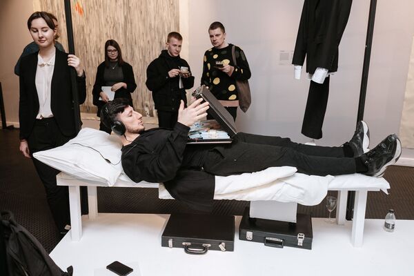 Искусство шире Литвы: выставка Extension.lt открылась в Москве Искусство шире Литвы: выставка Extension.lt открылась в Москве - Sputnik Литва
