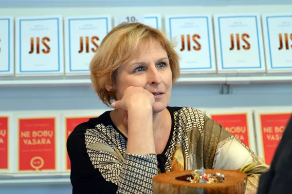 Žiniasklaida sudarė knygų, kurias Grybauskaitė bijo skaityti naktį, sąrašą Žiniasklaida sudarė knygų, kurias Grybauskaitė bijo skaityti naktį, sąrašą - Sputnik Lietuva