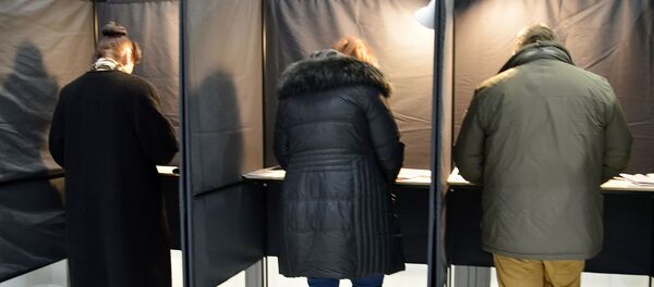 Досрочное голосование на муниципальных выборах в Литве, 27 февраля 2019 года Досрочное голосование на муниципальных выборах в Литве, 27 февраля 2019 года - Sputnik Литва