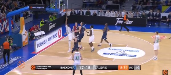 Жальгирис проиграл важный матч в гостях Басконии - Sputnik Литва