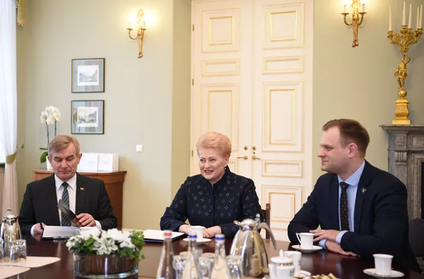Prezidentė paragino Seimą pateisinti žmonių lūkesčius Prezidentė paragino Seimą pateisinti žmonių lūkesčius - Sputnik Lietuva
