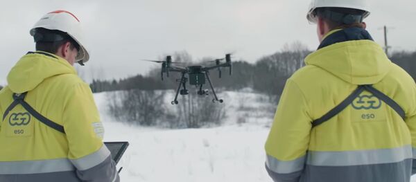 В Литве начали использовать беспилотники для проверки электросетей В Литве начали использовать беспилотники для проверки электросетей - Sputnik Литва