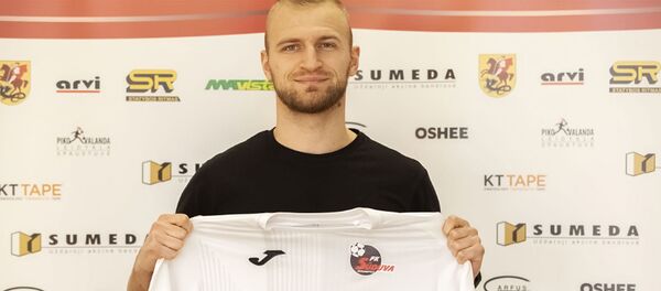 Защитник сборной Литвы по футболу Витаутас Андрюшкявичюс Защитник сборной Литвы по футболу Витаутас Андрюшкявичюс - Sputnik Литва