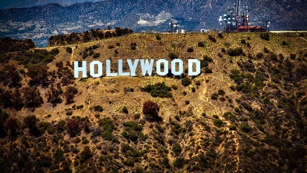 Вид на холм, где установлен знак Hollywood в США - Sputnik Lietuva
