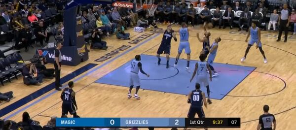 Сабонис вернулся, Валанчюнас с Мемфисом продолжает победное шествие - Sputnik Литва