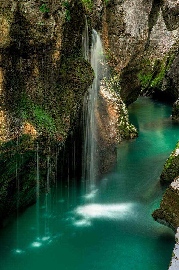 Водопады на реке Соча в Словении - Sputnik Литва