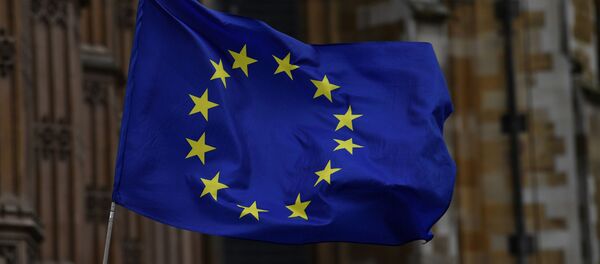 Флаг Евросоюза у здания парламента Великобритании, 13 марта 2019 года Флаг Евросоюза у здания парламента Великобритании, 13 марта 2019 года - Sputnik Lietuva