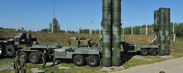 Зенитный ракетный комплекс С-400 Триумф, архивное фото - Sputnik Литва