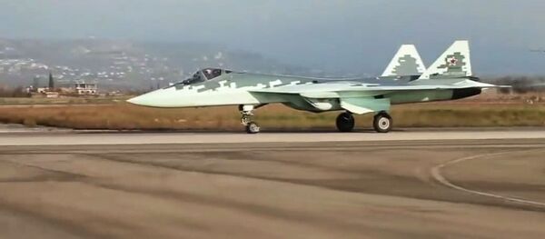 Истребитель пятого поколения Су-57, архивное фото - Sputnik Литва