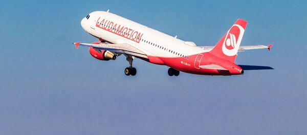 Самолет компании Laudamotion, архивное фото - Sputnik Литва
