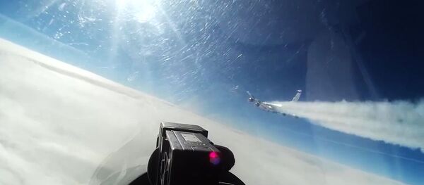 Перехват истребителем Су-27 самолета-разведчика США над Балтикой - Sputnik Lietuva