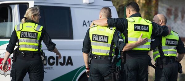 Литовские полицейские, архивное фото Литовские полицейские, архивное фото - Sputnik Lietuva