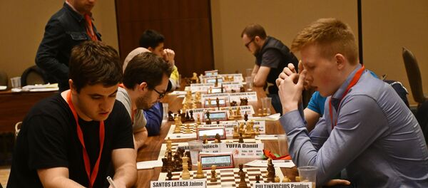 Литовец Паулюс Пултиневичюс на чемпионате Европы по шахматам в Скопье - Sputnik Литва