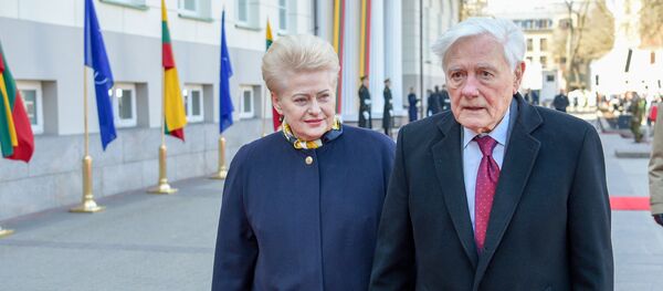 Президент Литвы Даля Грибаускайте и экс-президент Валдас Адамкус - Sputnik Литва